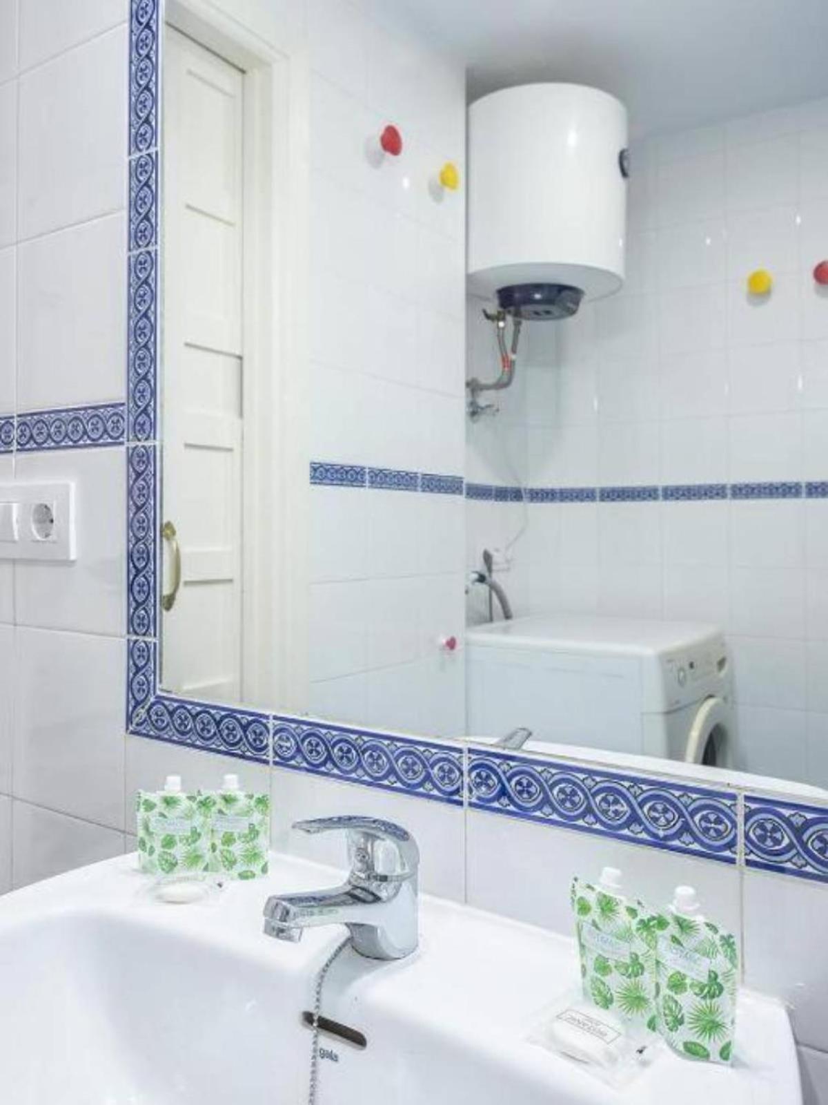Moderno Apartamento Cerca A Plaza Espana Seville Exterior photo